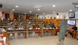 I Curso Regular de Estado Mayor de la Academia de Guerra del Ejército visita el Comando Conjunto Austral