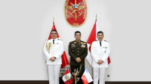 Jefe del Comando Conjunto de las FF.AA. de Perú, recibe a nuevo Agregado de Defensa de Chile en Perú
