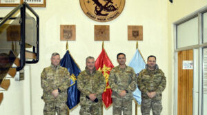 Visita del Comandante de Operaciones Navales al Comando Conjunto Austral