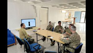 Director de Operaciones y Conducción Conjunta del EMCO visita personal chileno desplegado en el Líbano