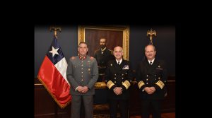 Jefe del EMCO, Vicealmirante Niemann, realizó saludo protocolar a Comandante en Jefe de la Armada
