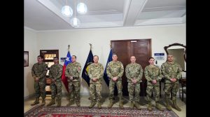 Contingente desplegado a Bosnia realiza saludo protocolar al Jefe del Estado Mayor Conjunto