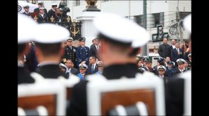 JEFE DEL EMCO ASISTE A DESFILE EN HONOR A LAS GLORIAS NAVALES EN VALPARAÍSO